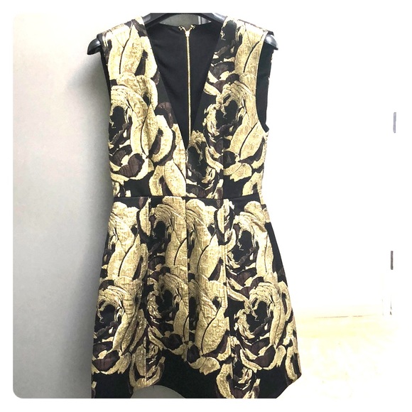 Alice + Olivia Dresses & Skirts - Alice + Olivia Dress